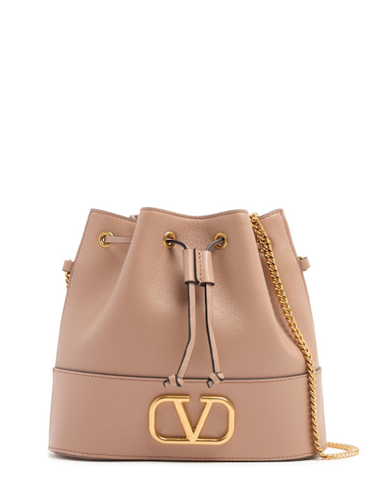 Valentino Garavani: VLogo Signature レザーバケットバッグ - women_0 | Luisa Via Roma