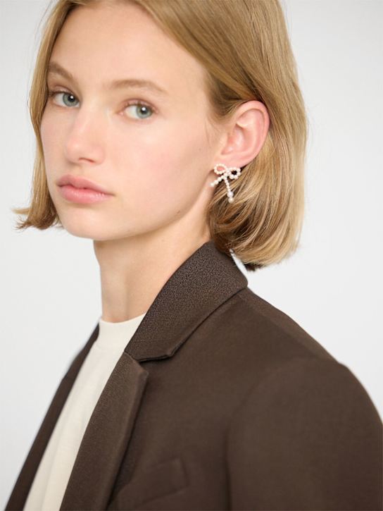 Sophie Bille Brahe: Rosette de Perle 14ktゴールド＆パールピアス - women_1 | Luisa Via Roma