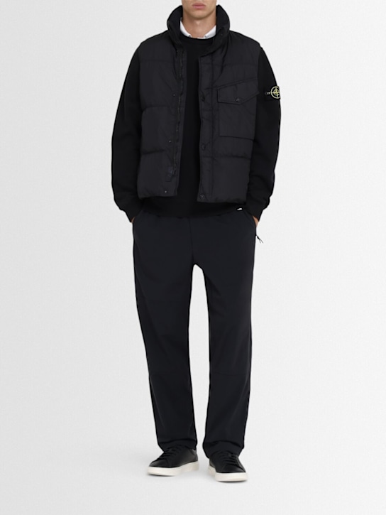 Stone Island: Daunenweste aus Nylon - Schwarz - men_1 | Luisa Via Roma
