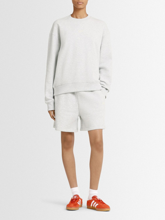 Standard crewneck sweatshirt - Thumbnail 2