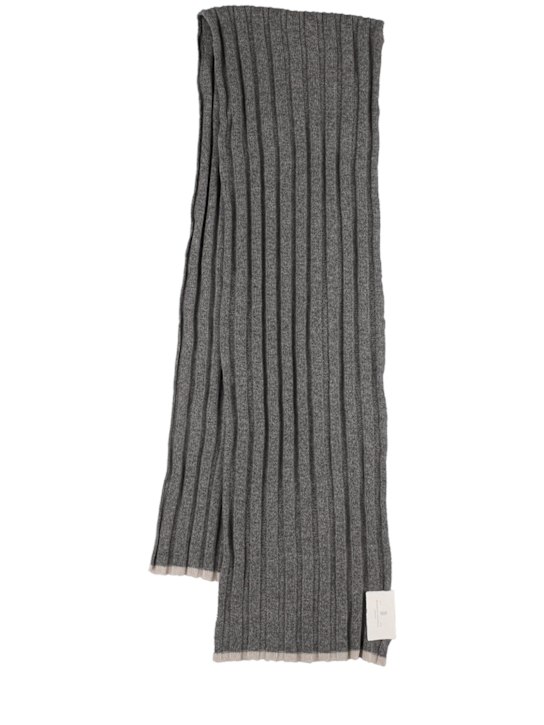Brunello Cucinelli: 精细罗纹针织羊绒围巾 - 深灰色 - men_0 | Luisa Via Roma