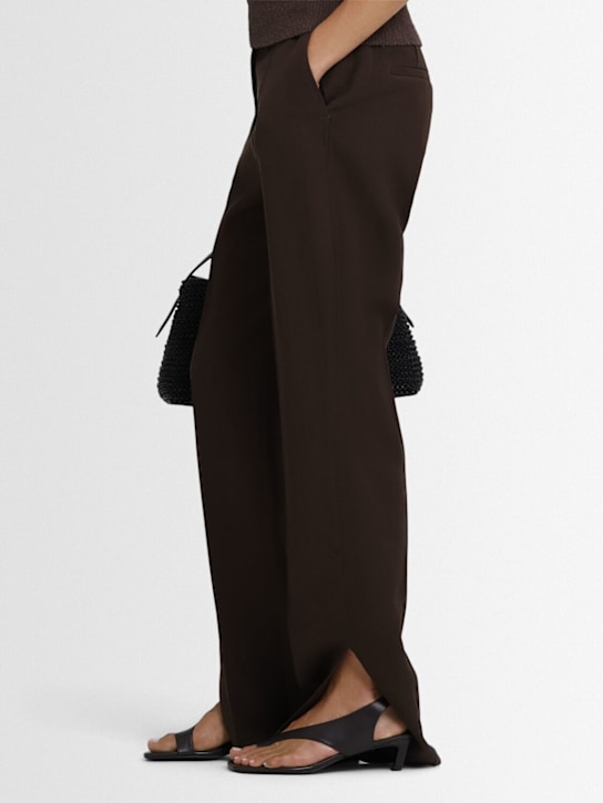 Toteme: 40mm Leather thong sandals - women_1 | Luisa Via Roma