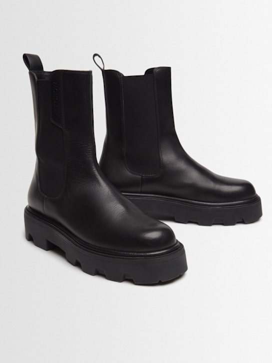 Moncler: Aurea leather Chelsea boots - Black - women_1 | Luisa Via Roma