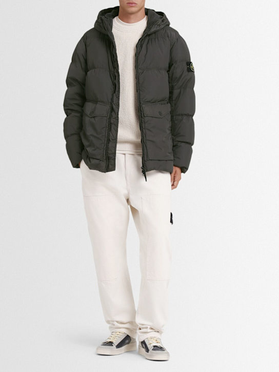 Stone Island: Kurze Daunenjacke aus Nylon - Lead Grey - men_1 | Luisa Via Roma