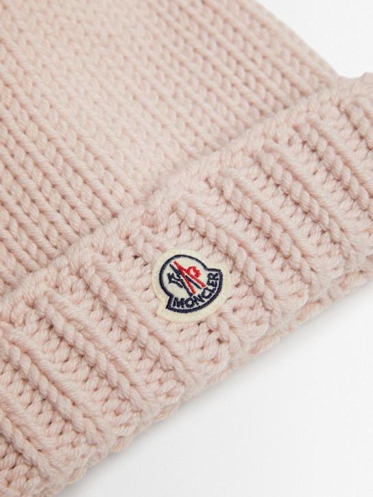 Moncler: Logo virgin wool beanie - ピンク - kids-girls_1 | Luisa Via Roma