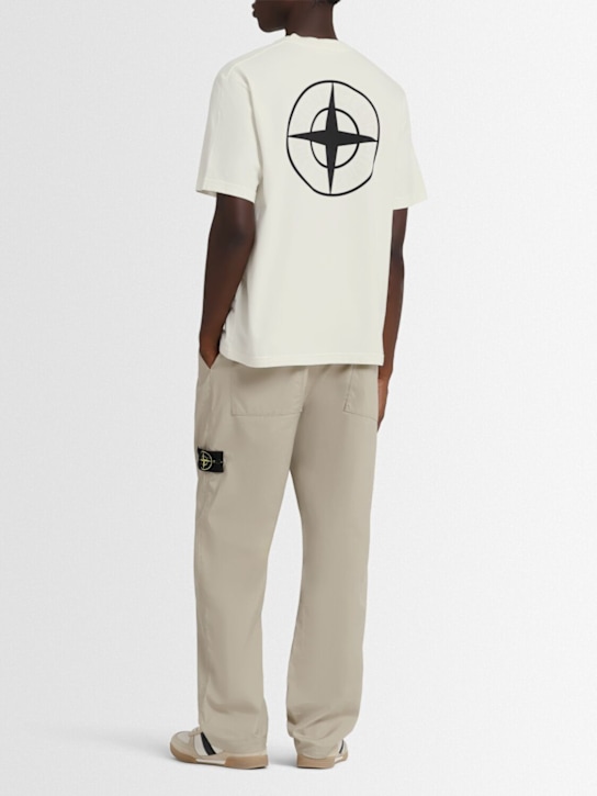 Stone Island: T-Shirt aus Baumwolljersey - Elfenbein - men_1 | Luisa Via Roma