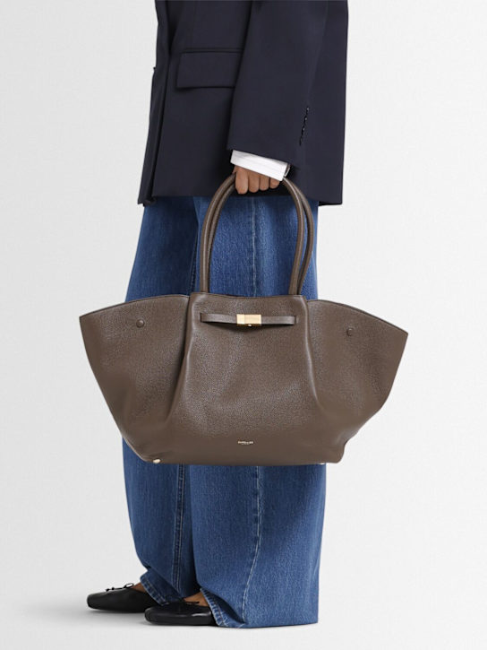 DeMellier: New York grain leather tote bag - Deep Olive - women_1 | Luisa Via Roma