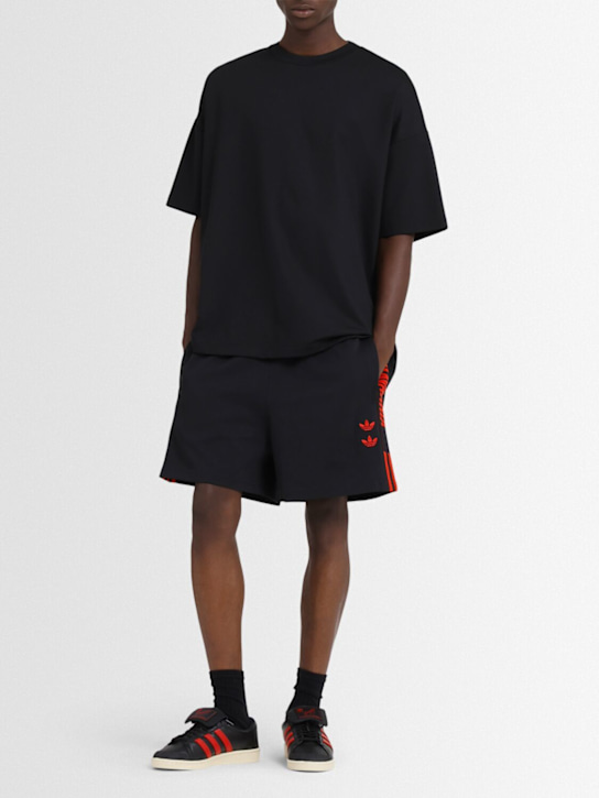 adidas Originals: Chavarria gym shorts - men_1 | Luisa Via Roma
