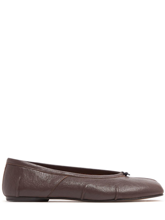 Maison Margiela: 10mm Tabi leather ballerina flats - women_0 | Luisa Via Roma