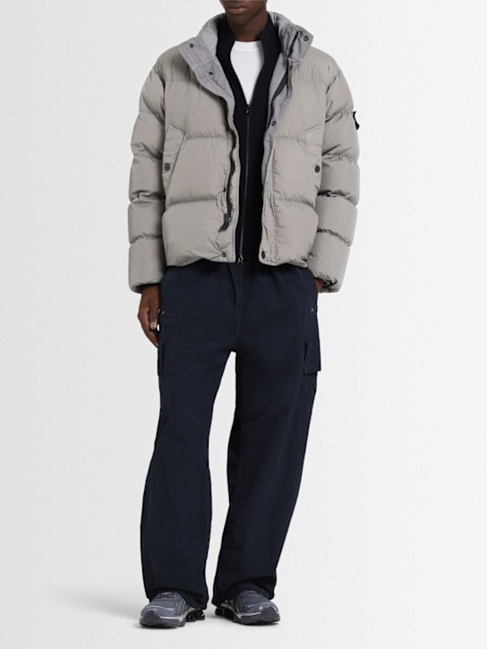 Stone Island: Piumino in nylon - Cemento - men_1 | Luisa Via Roma