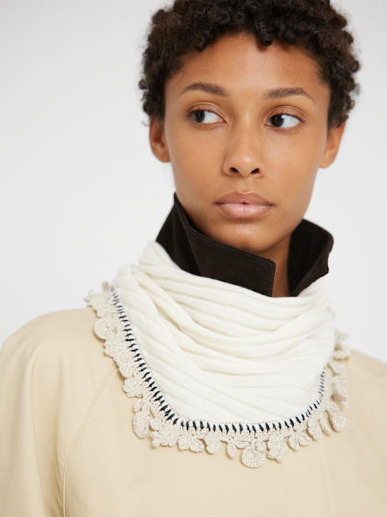 Cordera: Rib knit Merino wool triangle scarf - Natural - women_1 | Luisa Via Roma