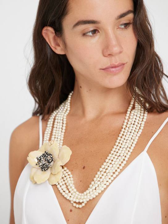 Valentino Garavani: Long flower necklace - Oro/Avorio/Crea - women_1 | Luisa Via Roma
