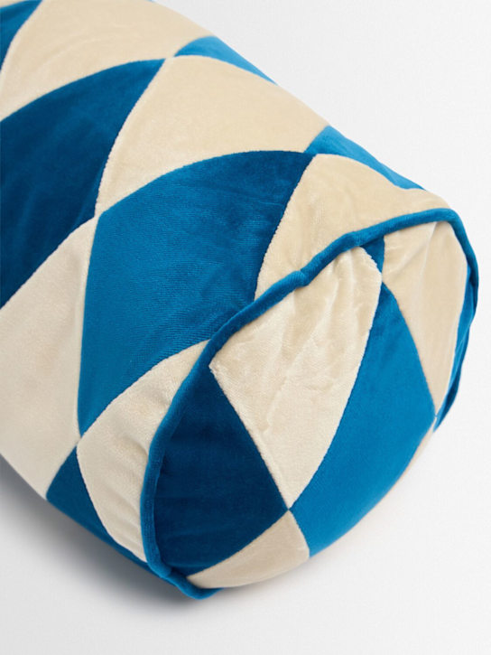 Christina Lundsteen: Harlequin bolster w/ piping - Blue - ecraft_1 | Luisa Via Roma