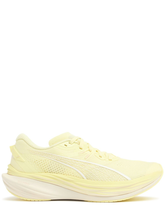 PUMA: Deviate Nitro 3 sneakers - Gold Moon/Snow - men_0 | Luisa Via Roma