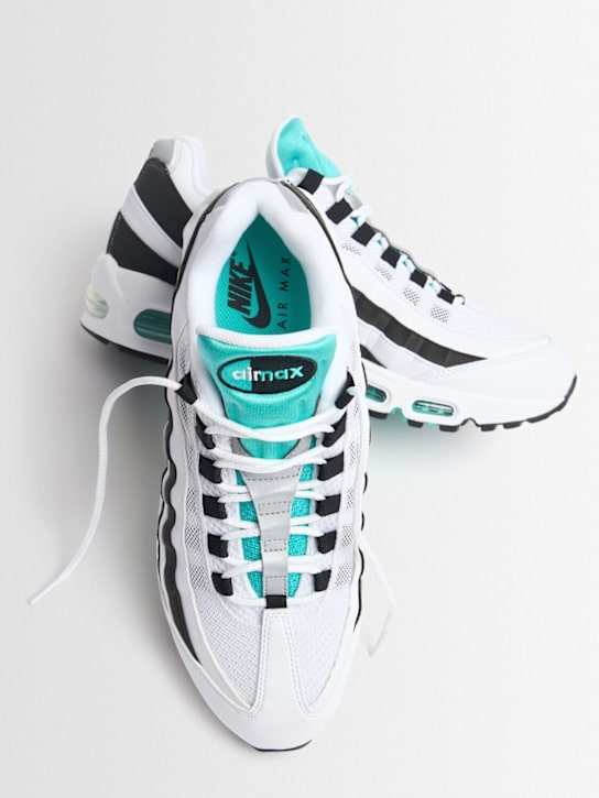 Nike: Sneakers "Air Max 95 OG" - White/Jade - men_1 | Luisa Via Roma