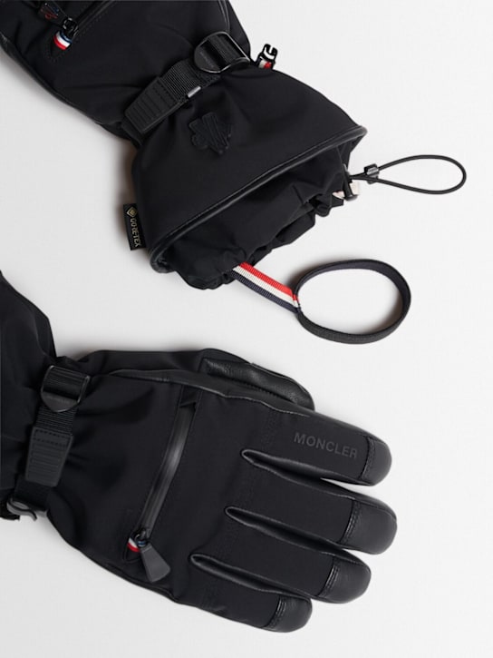 Moncler Grenoble: Padded nylon ski gloves - men_1 | Luisa Via Roma