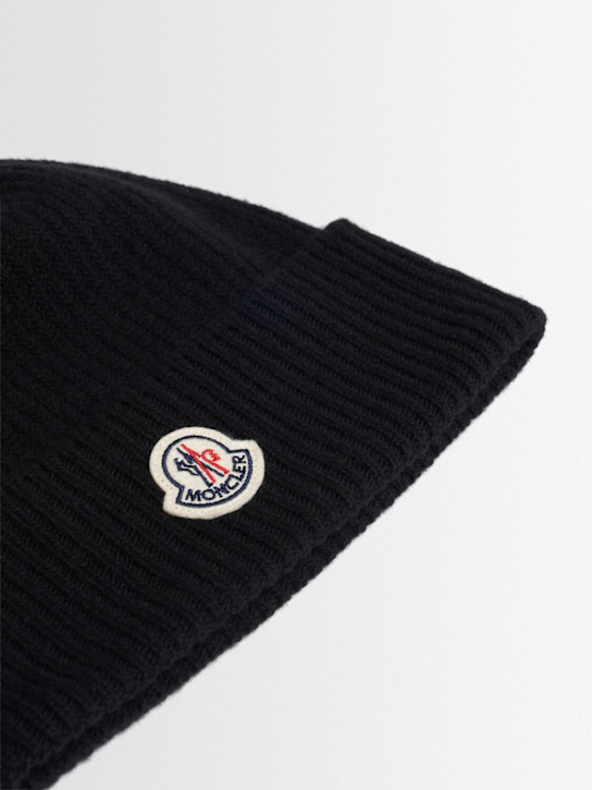 Moncler: Logo wool & cashmere beanie - ブラック - men_1 | Luisa Via Roma