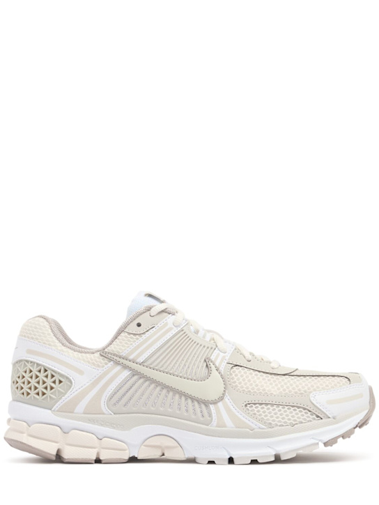 Nike: Sneakers Zoom Vomero 5 - women_0 | Luisa Via Roma