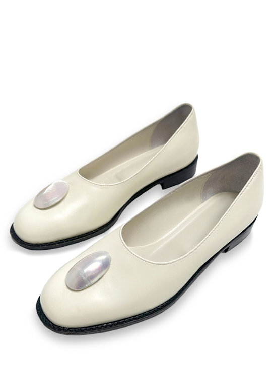 Eenk: 25mm Mother-of-pearl point ballerinas - White - women_1 | Luisa Via Roma
