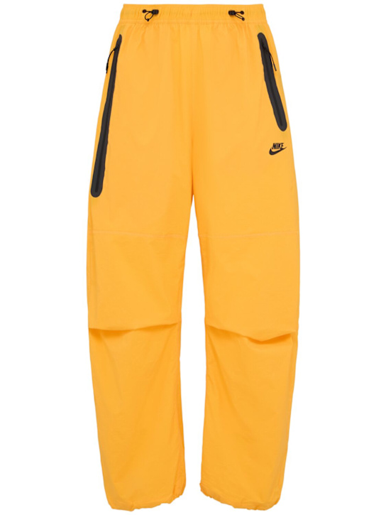 Nike: Pantaloni in techno - Giallo - men_0 | Luisa Via Roma