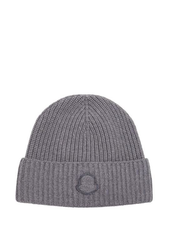 Moncler: Logo pure cashmere beanie - women_0 | Luisa Via Roma