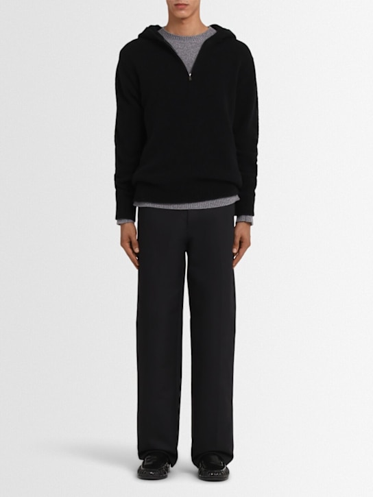 The Core: Hoodie aus Wollstrick - Schwarz - men_1 | Luisa Via Roma