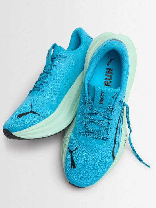 PUMA: MagMax Nitro sneakers - Speed Blue/Mint - men_1 | Luisa Via Roma