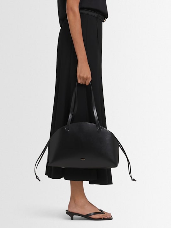 Jil Sander: Medium Cure palmellato leather bag - women_1 | Luisa Via Roma