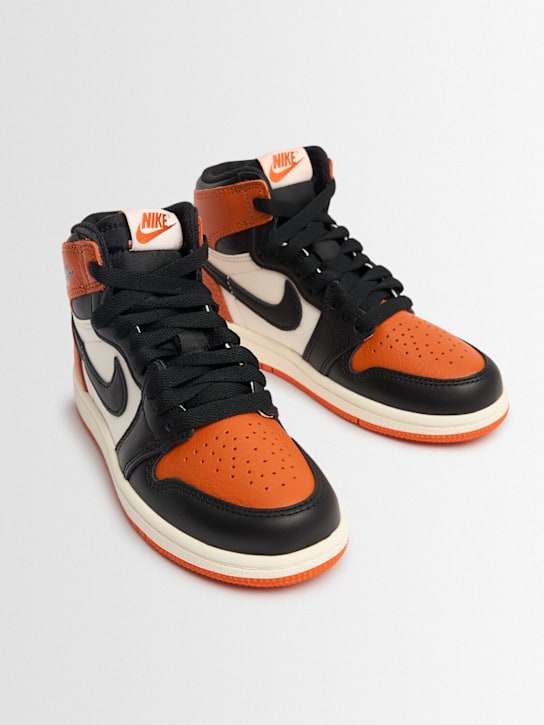 Jordan: Jordan 1 Retro High OG sneakers - kids-boys_1 | Luisa Via Roma