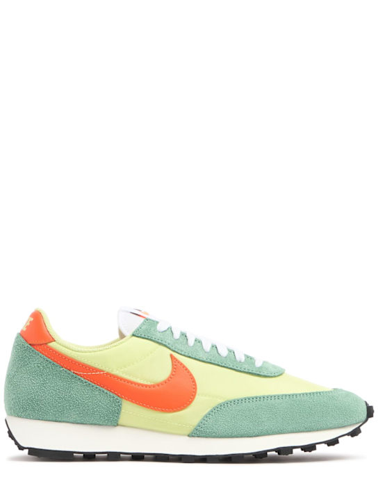 nike daybreak sp trainers