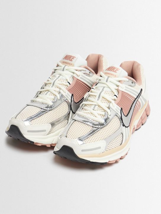 Nike: Zoom Vomero 5 sneakers - Sail/Sail-pearl - women_1 | Luisa Via Roma