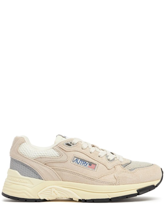 Autry: Hyperway low sneakers - Sand - women_0 | Luisa Via Roma