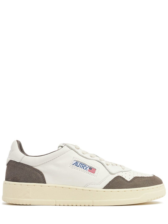 Autry: Medalist Low sneakers - White/Morel - men_0 | Luisa Via Roma