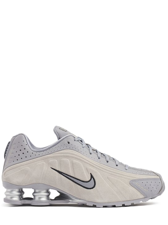 Nike: Sneakers Shox R4 - women_0 | Luisa Via Roma