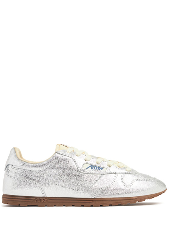 Autry: Windspin low sneakers - Silver - women_0 | Luisa Via Roma
