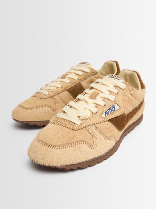 Autry: Windspin low pony skin sneakers - Light Brown - women_1 | Luisa Via Roma