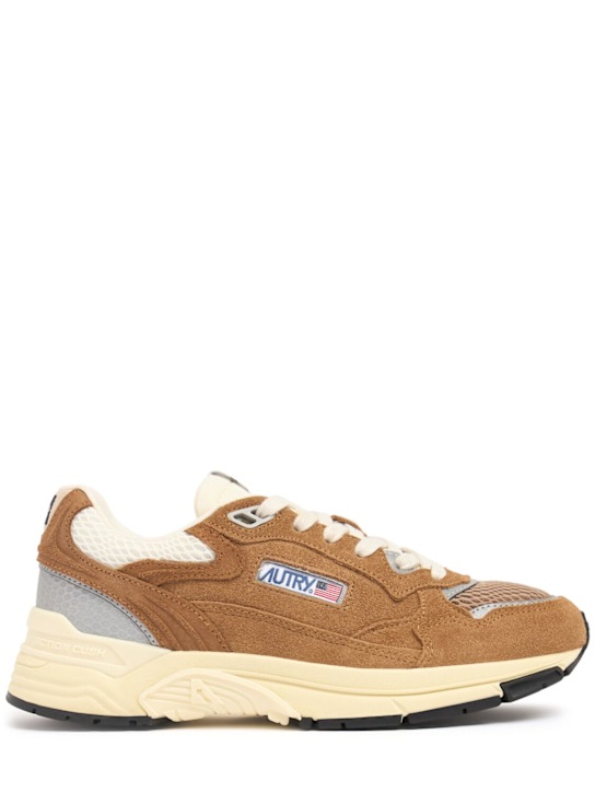 Autry: Hyperway low sneakers - Cigar - women_0 | Luisa Via Roma