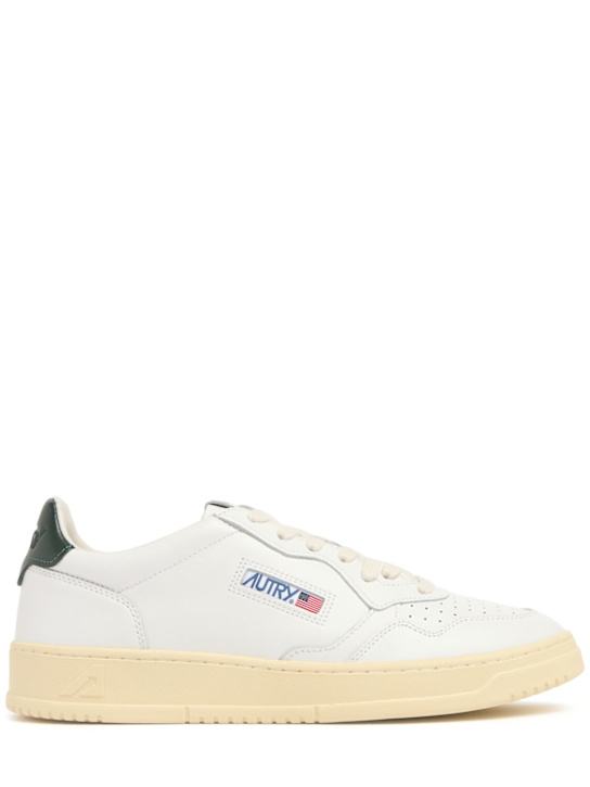 Autry: Sneakers "Medalist" - White/Pinegreen - men_0 | Luisa Via Roma
