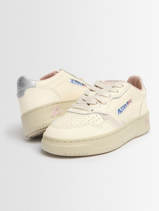 Autry: Medalist low leather lace-up sneakers - White/Silver - kids-boys_1 | Luisa Via Roma