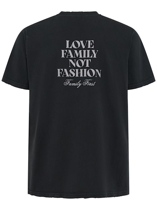 Family First: Logo vintage cotton t-shirt - Black - men_1 | Luisa Via Roma