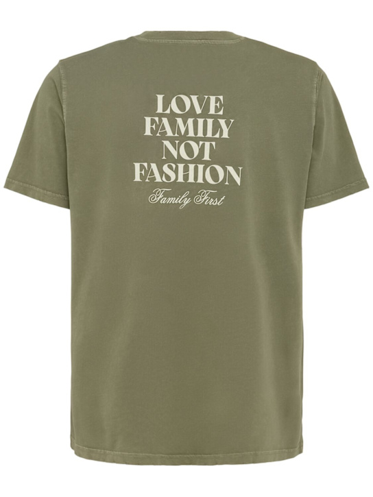 Family First: T-Shirt aus Baumwolle mit Vintage-Logodruck - Grün - men_1 | Luisa Via Roma