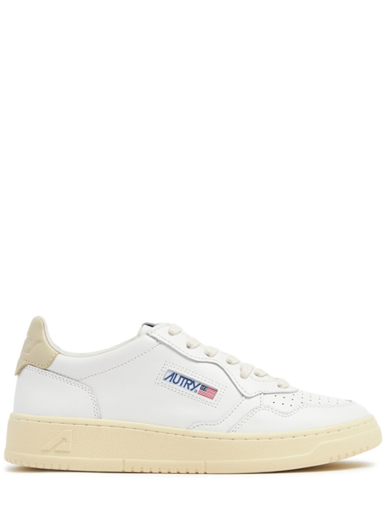 Autry: Medalist low sneakers - Wht/Tidfoam - women_0 | Luisa Via Roma
