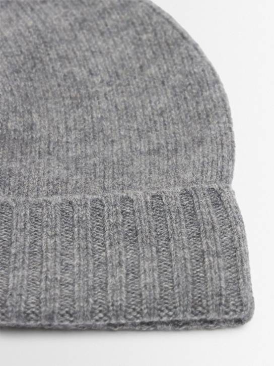 Kujten: Tom knitted cashmere beanie - women_1 | Luisa Via Roma
