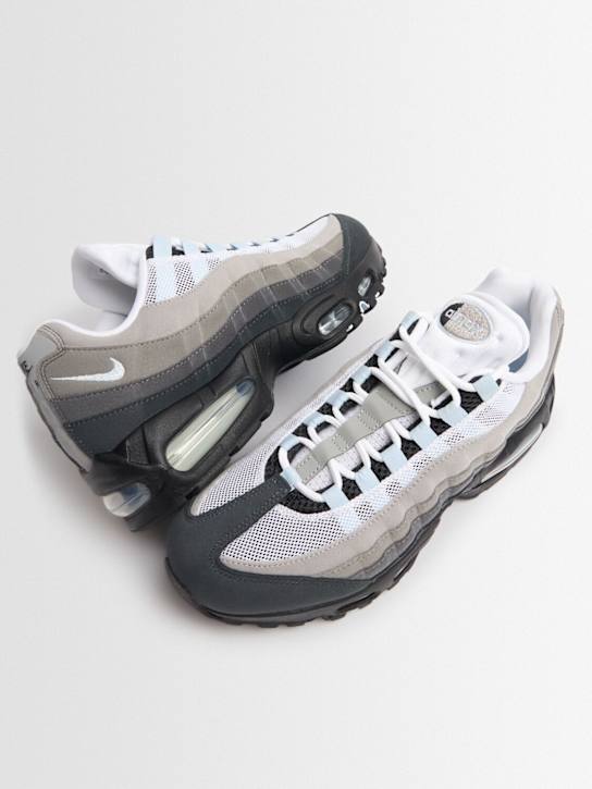Nike: Air Max 95 OG sneakers - Black/Blue Tint - women_1 | Luisa Via Roma