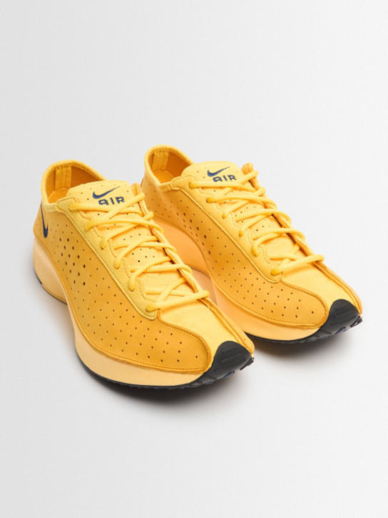 Nike: Sneakers "Air Superfly" - Gold - women_1 | Luisa Via Roma