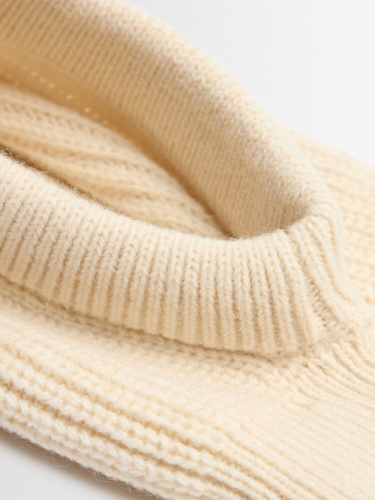 Lemaire: Alpaca blend hood - Light Cream - men_1 | Luisa Via Roma