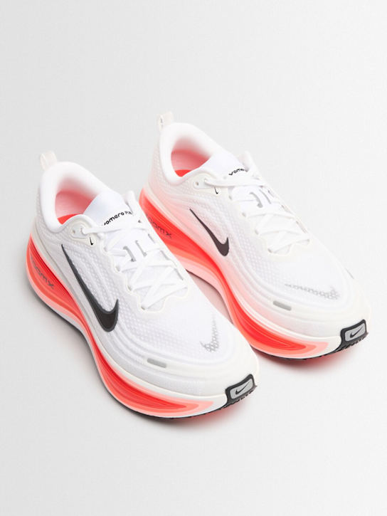 Nike: Vomero Plus sneakers - men_1 | Luisa Via Roma