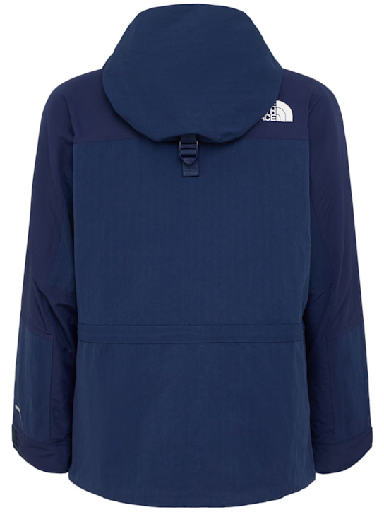 The North Face: Ripstop mountain cargo jacket - men_1 | Luisa Via Roma