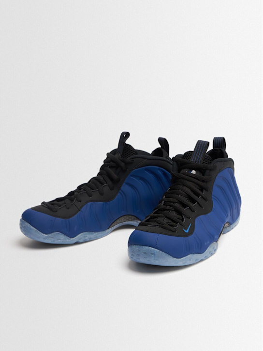 Nike: Air Foamposite One sneakers - Deep Royal/Deep - men_1 | Luisa Via Roma