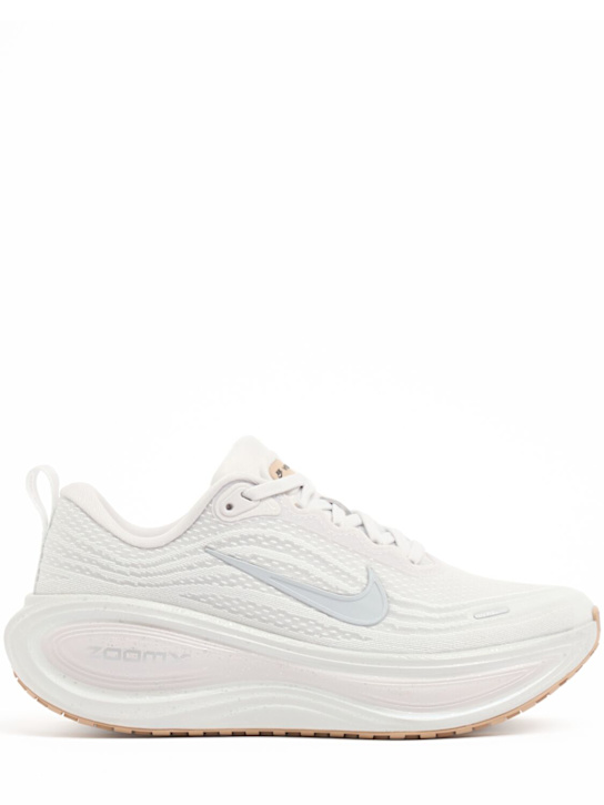 Nike: Vomero Plus Speckle sneakers - women_0 | Luisa Via Roma